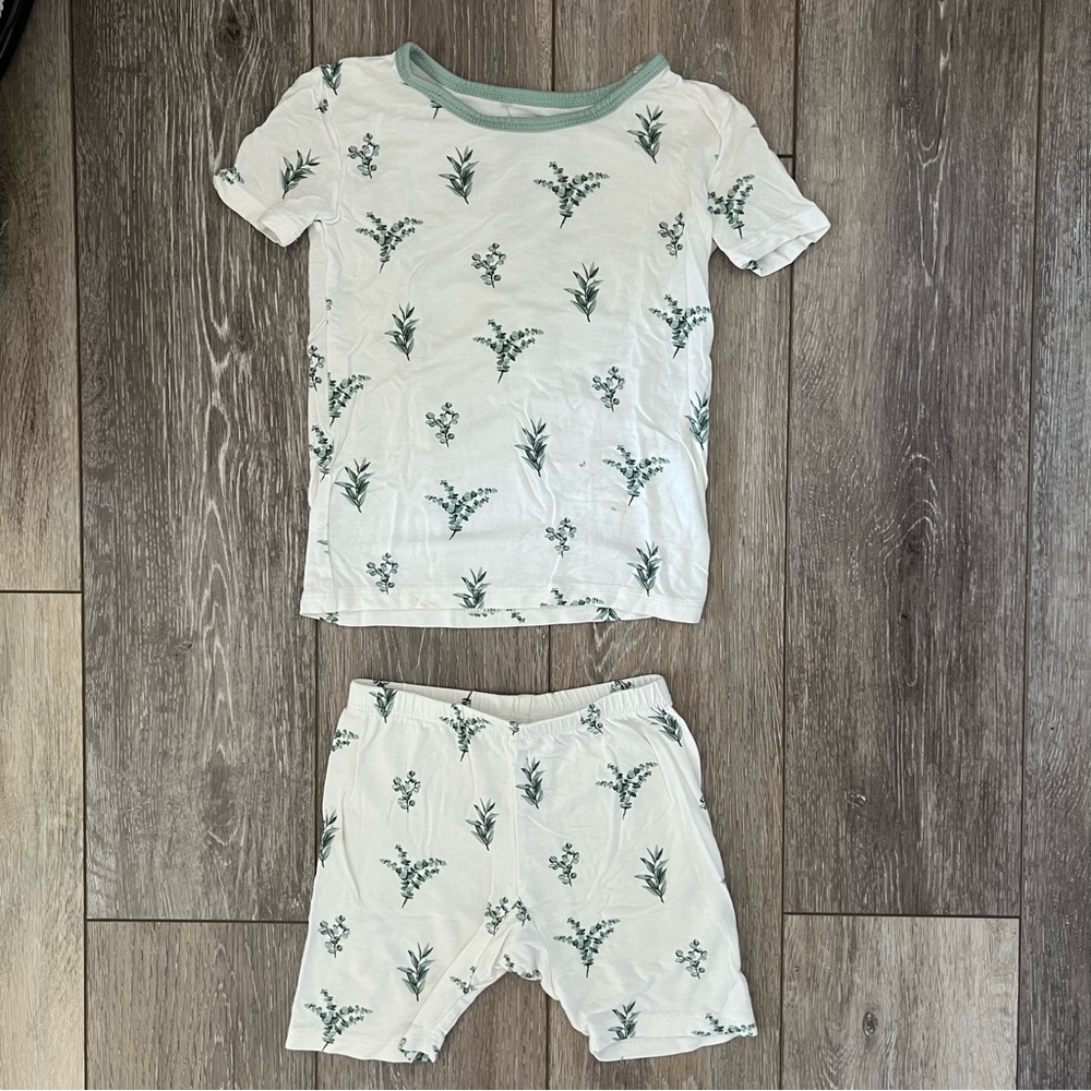 Kyte Baby 3T Short Sleeve Pajamas in Eucalyptus 🌿